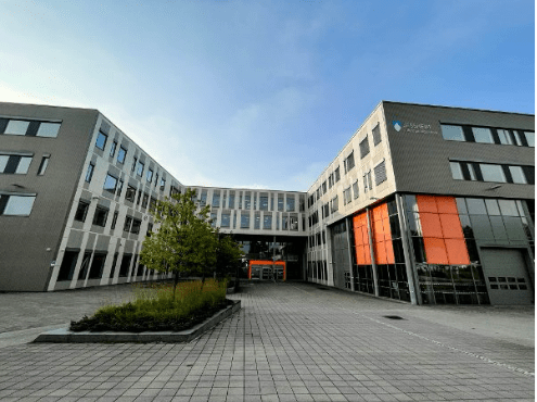 Studiespesialisering eller yrkesfag, hva velger ungdommer mellom? 